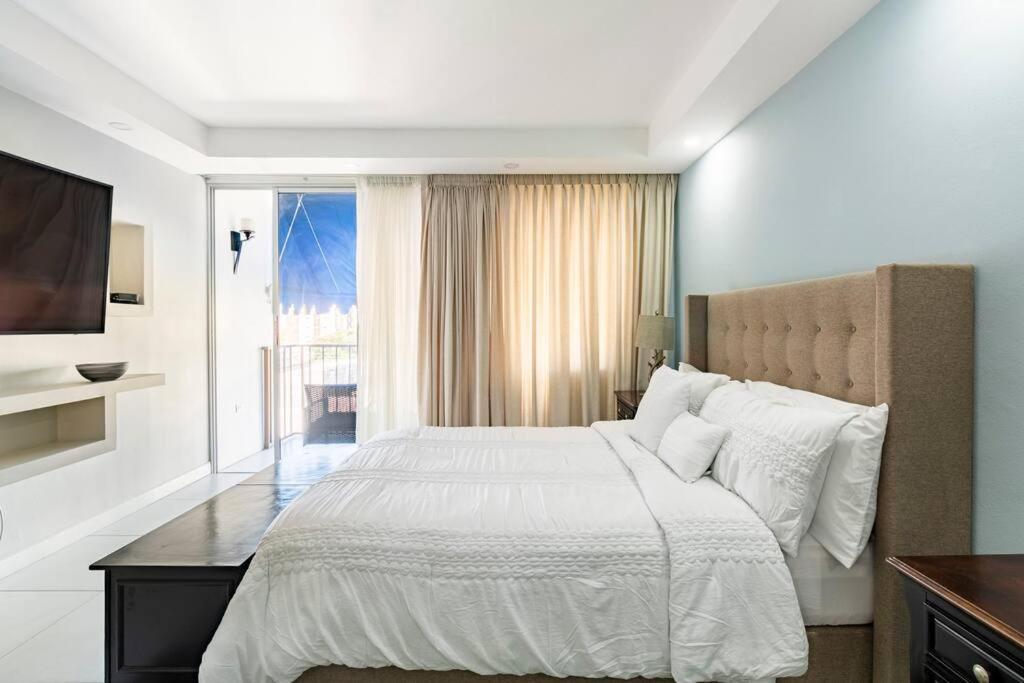 City Edge La Vie Kingston Exterior foto